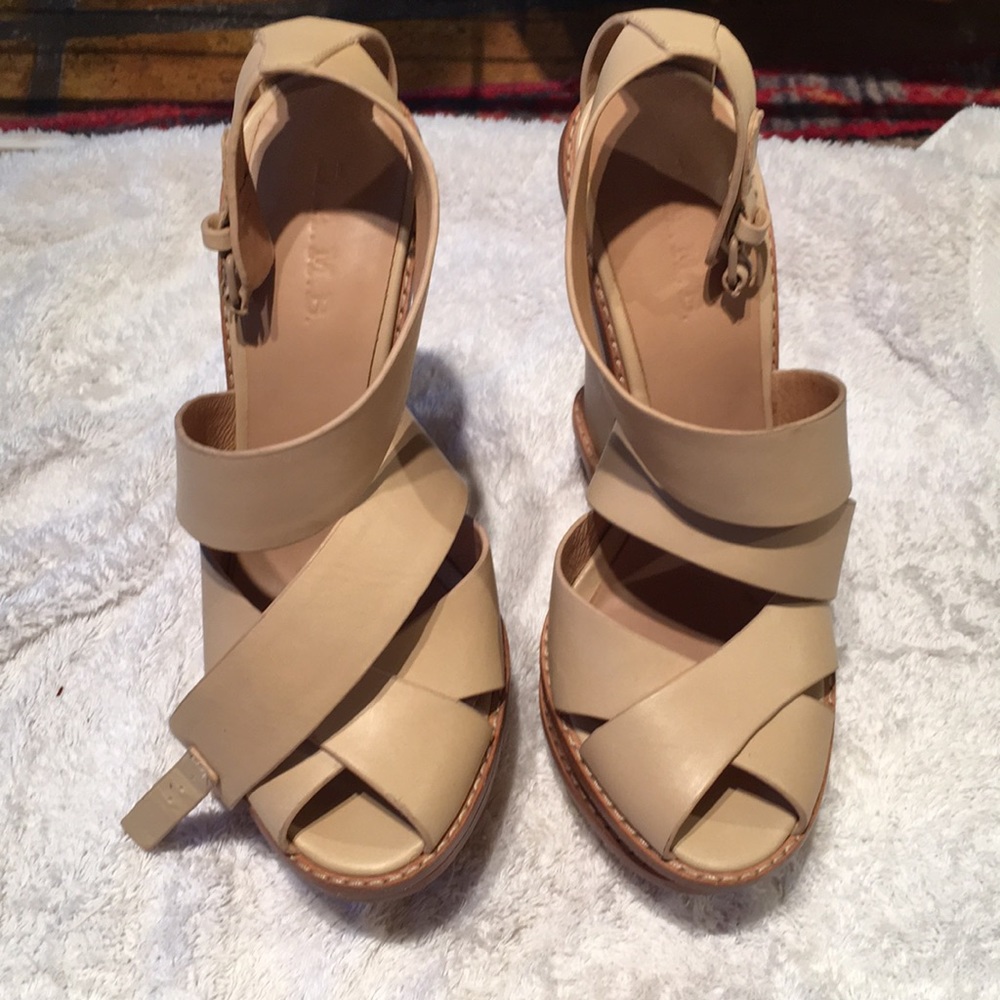 Light leather L.A.M.B wedges